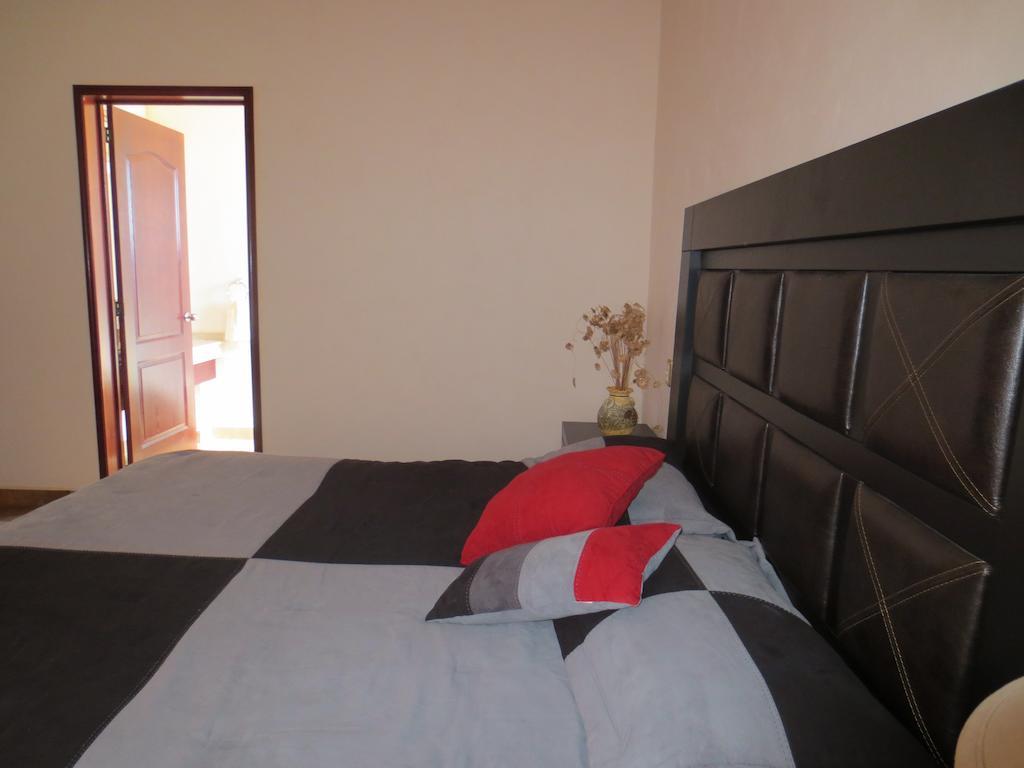 Casa Celia Hotel Restaurante Bernal Bilik gambar